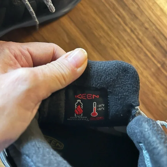 Keen Circadia Waterproof hiking boot, 8, insulated.  EUC - Picture 7 of 11